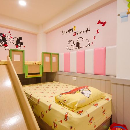 宜人生活溜滑梯親子民宿 Easylife B&B Дуншань Экстерьер фото