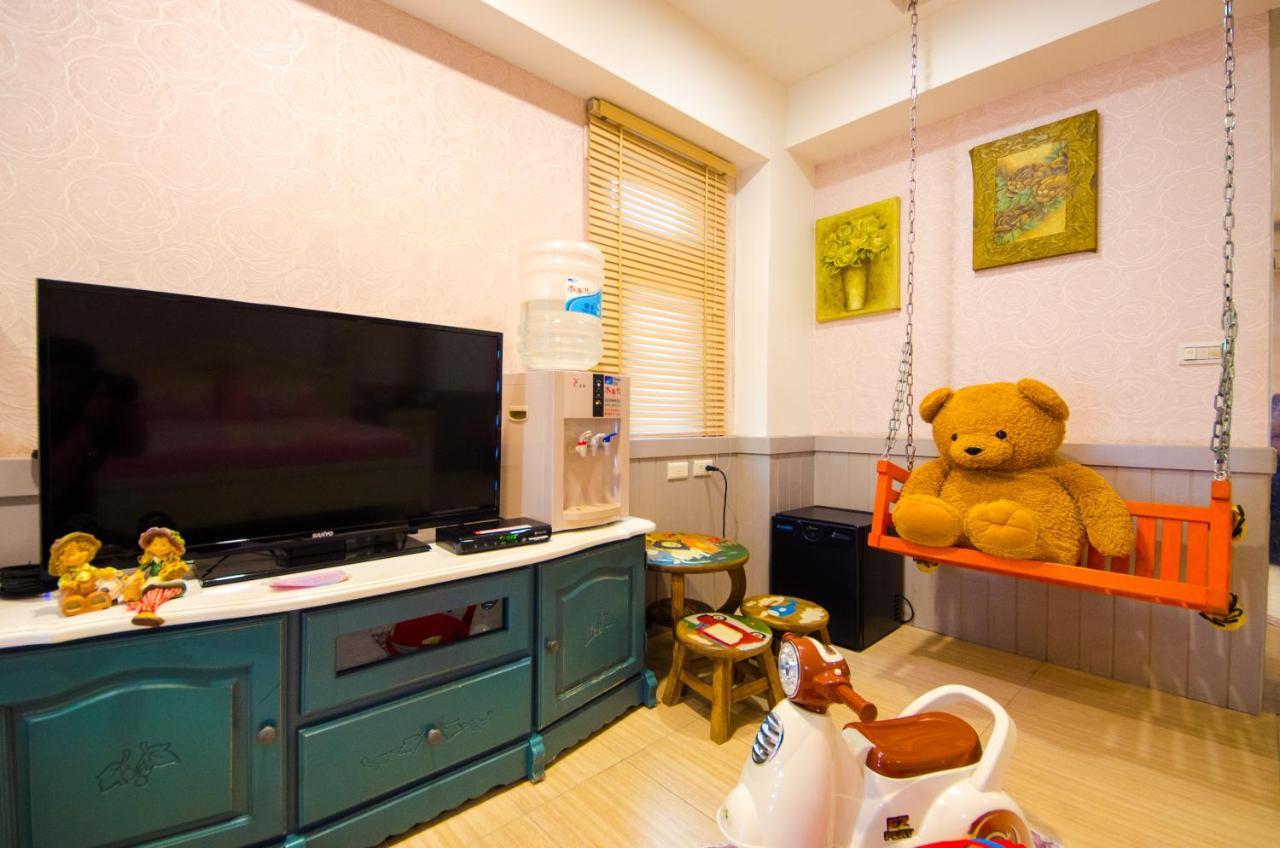 宜人生活溜滑梯親子民宿 Easylife B&B Дуншань Экстерьер фото
