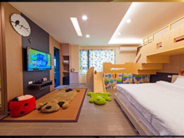 宜人生活溜滑梯親子民宿 Easylife B&B Дуншань Экстерьер фото